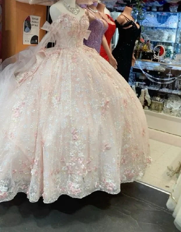 Women's Plus-Size Attire Pink Ball Gown Quinceanera Dresses Princess Dresses with Lace Appliques       S7024