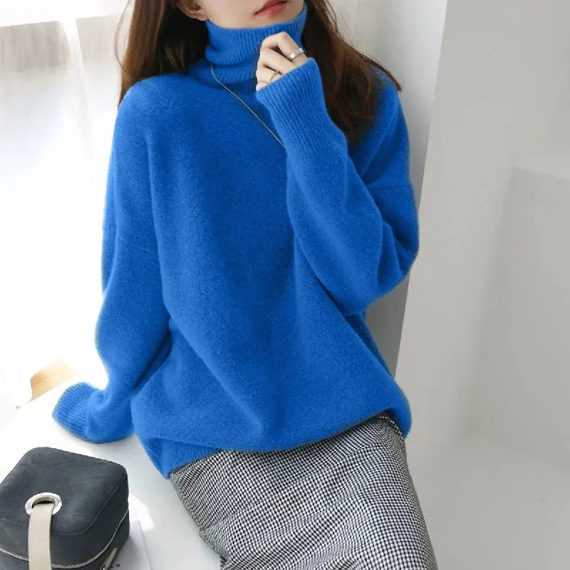 Vintage-Inspired Women's Apparel Loose Turtleneck Sweater